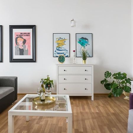 Discover Krakow Apartments - 3 Rakowicka St - Classic Apartments Near Main Station - Netflix Екстериор снимка
