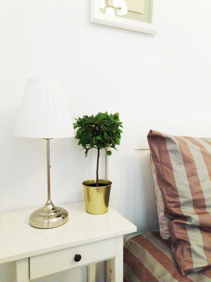 Discover Krakow Apartments - 3 Rakowicka St - Classic Apartments Near Main Station - Netflix Екстериор снимка