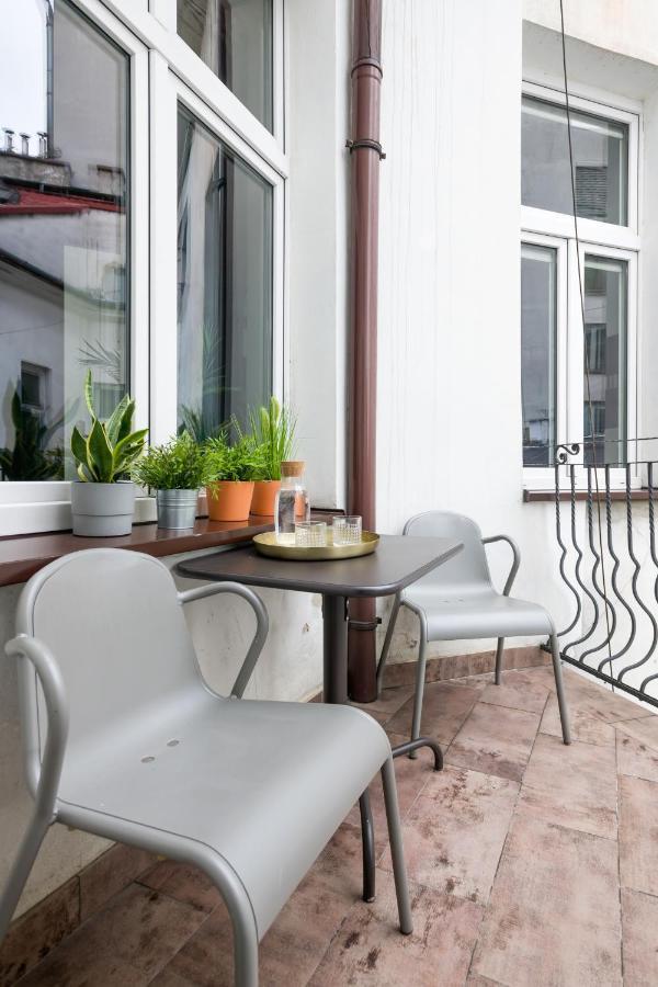Discover Krakow Apartments - 3 Rakowicka St - Classic Apartments Near Main Station - Netflix Екстериор снимка