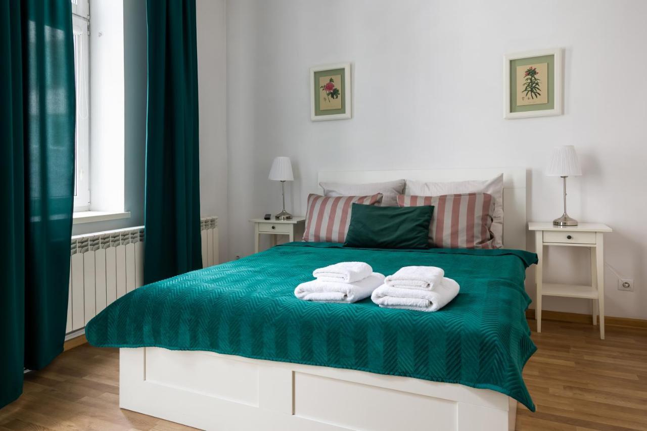 Discover Krakow Apartments - 3 Rakowicka St - Classic Apartments Near Main Station - Netflix Екстериор снимка