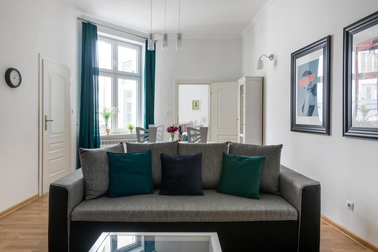 Discover Krakow Apartments - 3 Rakowicka St - Classic Apartments Near Main Station - Netflix Екстериор снимка