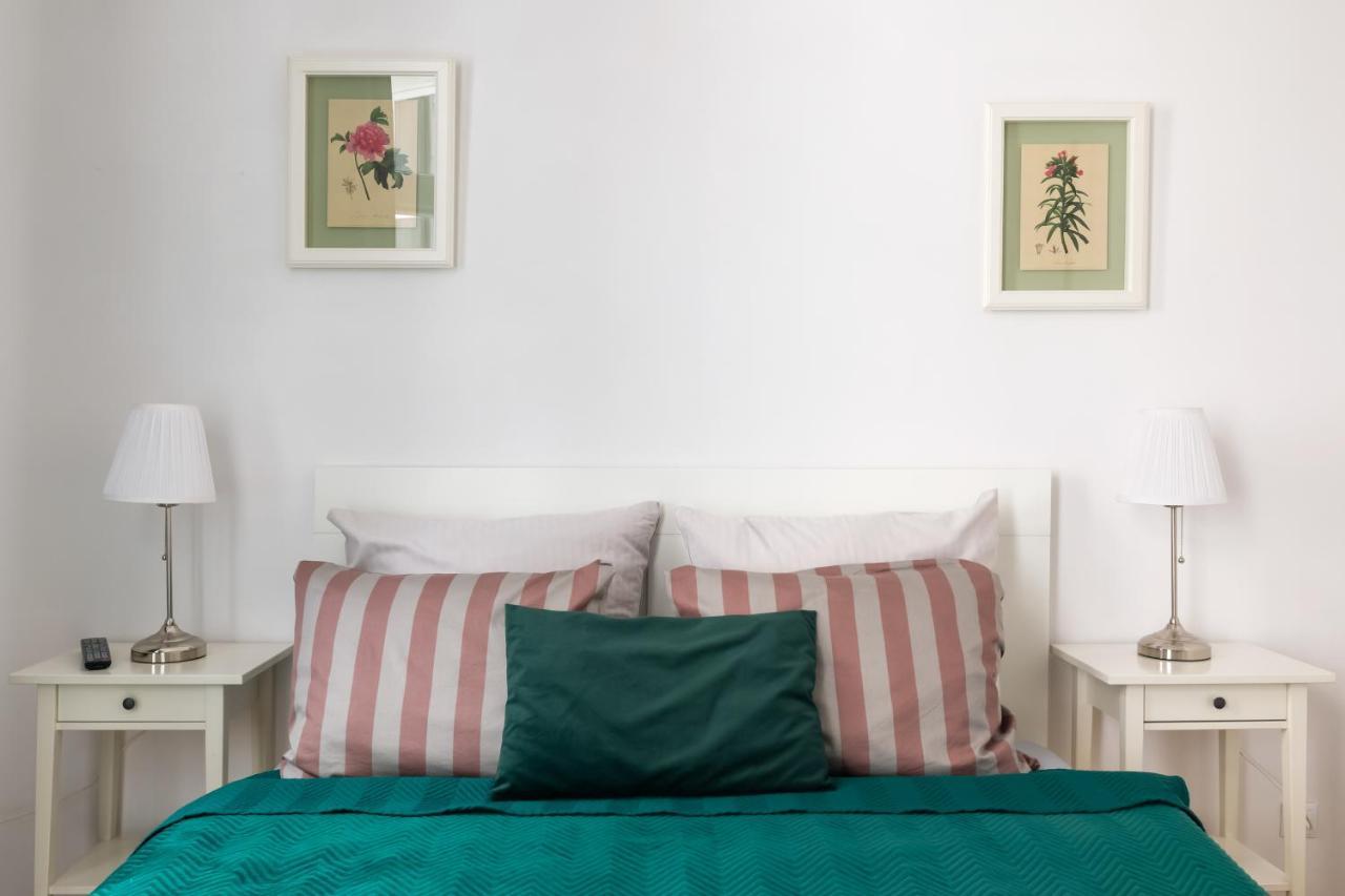 Discover Krakow Apartments - 3 Rakowicka St - Classic Apartments Near Main Station - Netflix Екстериор снимка