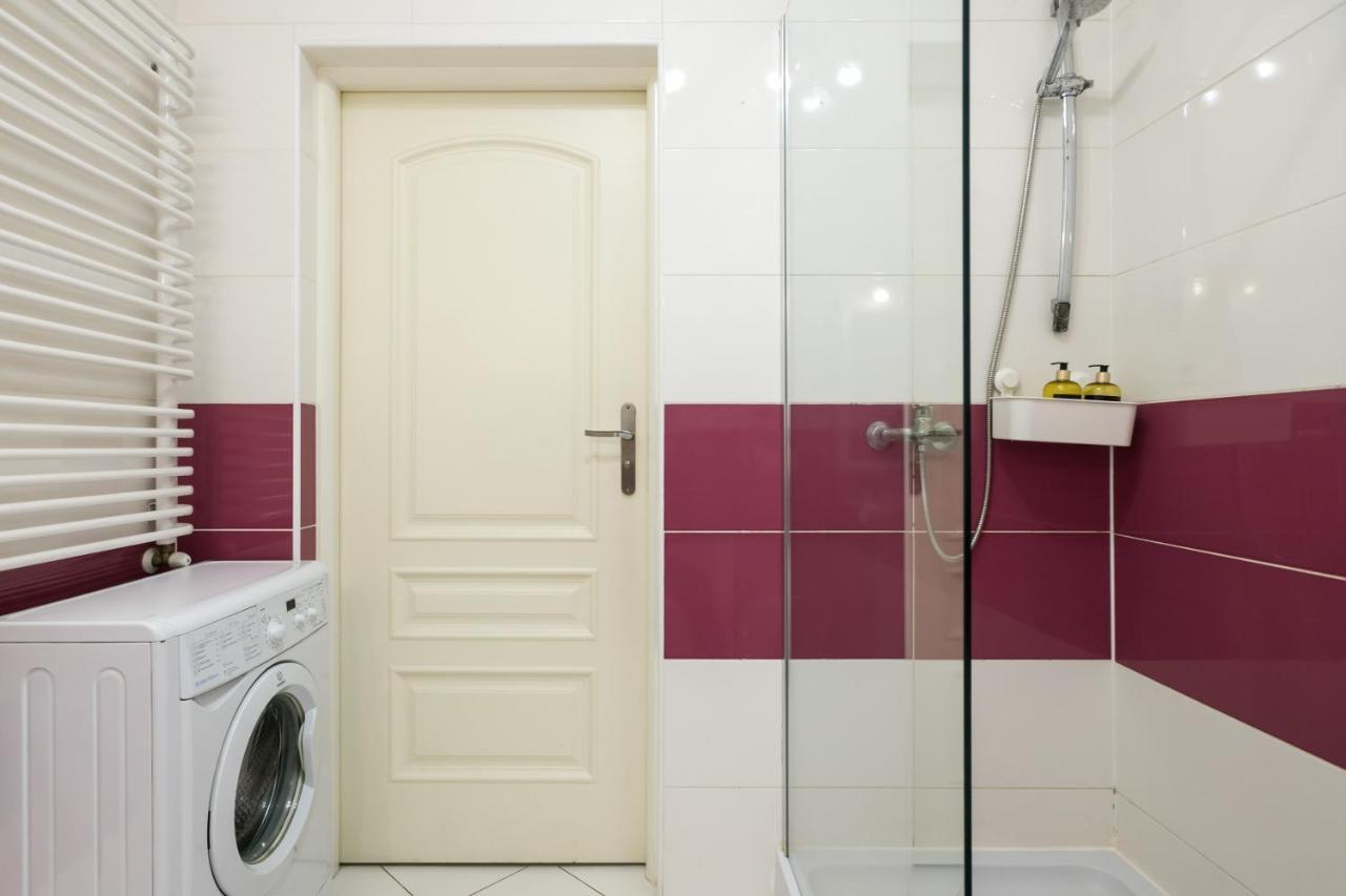 Discover Krakow Apartments - 3 Rakowicka St - Classic Apartments Near Main Station - Netflix Екстериор снимка