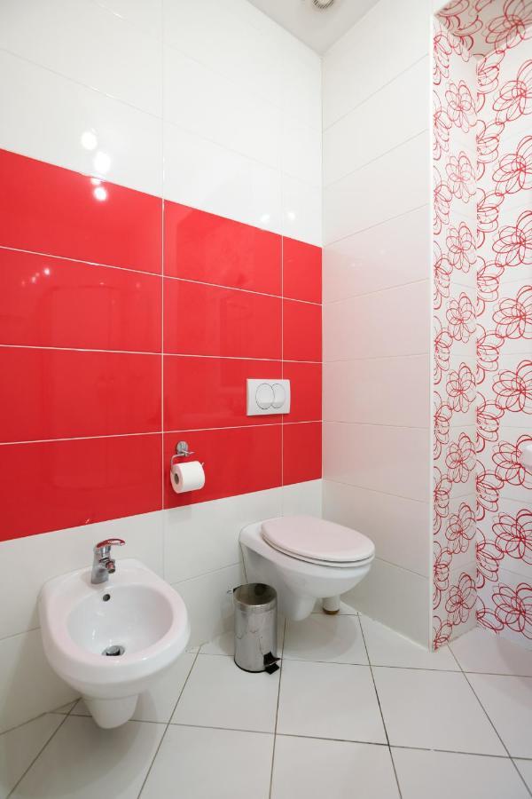 Discover Krakow Apartments - 3 Rakowicka St - Classic Apartments Near Main Station - Netflix Екстериор снимка