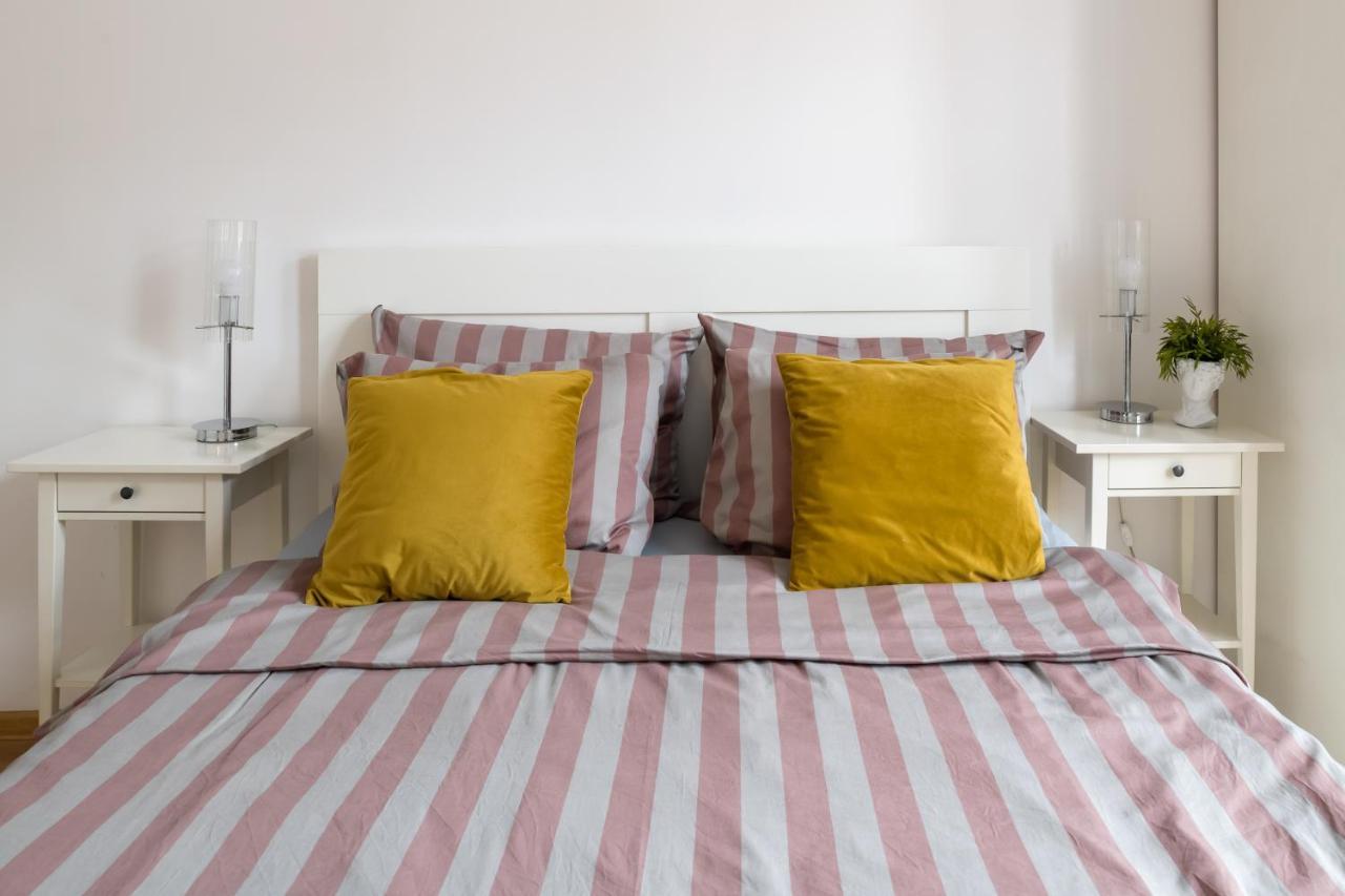 Discover Krakow Apartments - 3 Rakowicka St - Classic Apartments Near Main Station - Netflix Екстериор снимка